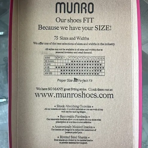 Munro Finnley Water Resistant Booties in Black, Size 8.5 New in Box