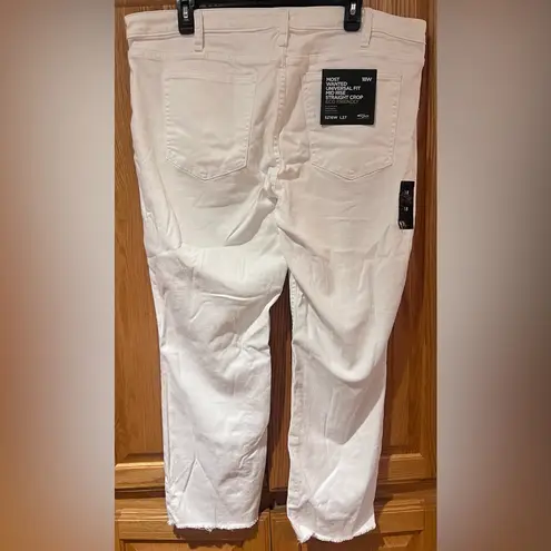 Silver Jeans Co. Most Wanted Mid Rise Straight Crop Jeans in White Plus Size 18W