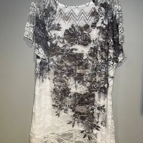 Brittany Black Flutter Sleeve Lace Black White Floral Print Knit Tunic Sz 2X