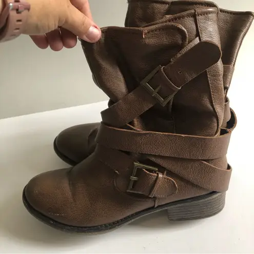 Target  boots with‎ buckle detailing women’s size 8.5