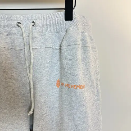 FREE PEOPLE Movement Undefeated Swestpants in Light Heather Grey Size Large Gray