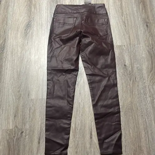 Rock & Republic  Slimming Denim Coated Leggings Size 8 Medium - Image 3