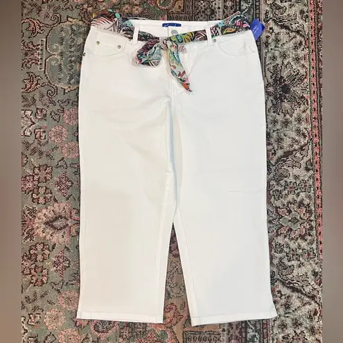 kim rogers NWT Kim Rodgers White Denim Capris with Boho Belt