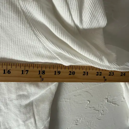 Dear John XL White Waffle Thermal Long Sleeve White Top Peasant Cottage Lagen