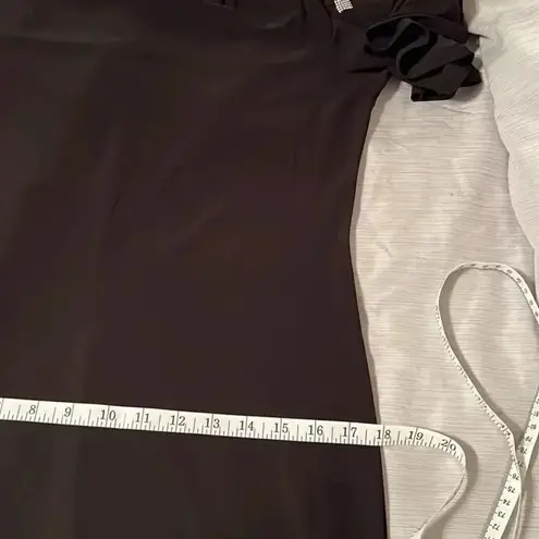 Tiana B. black sheath cocktail dress with ladder sleeves Size medium Black