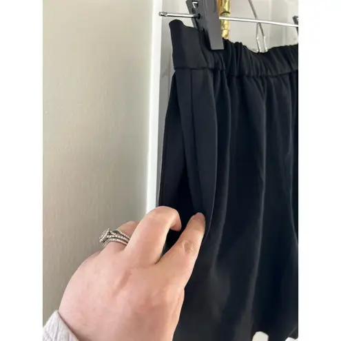 Babaton Black Pleated Trouser Crepe Mini Short