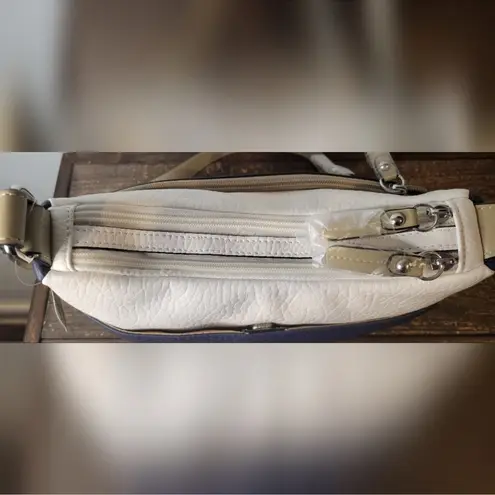 Giani Bernini Navy, Oatmeal and White Women's Crossbody Bag New With Tags