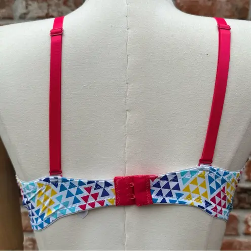 NWT Just Intimates triangle printed sweetheart bikini top with red straps / 36DD White Size undefined