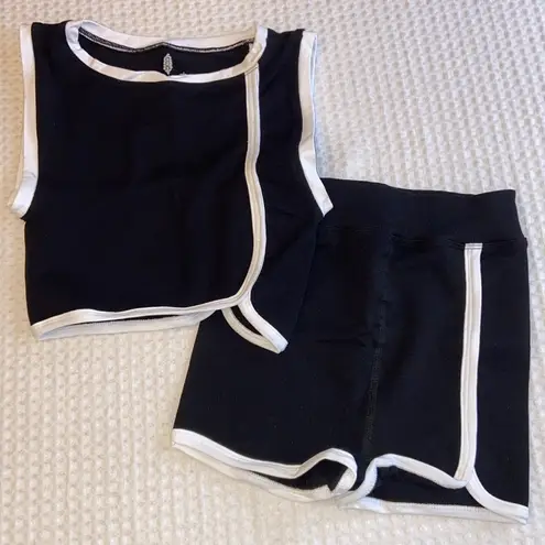 Free People NEW!  MOVEMENT Parisienne Colorblock Set M/L Black White Top Shorts