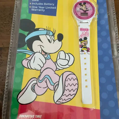 Disney VINTAGE MINNIE MOUSE SPORTS WATCH