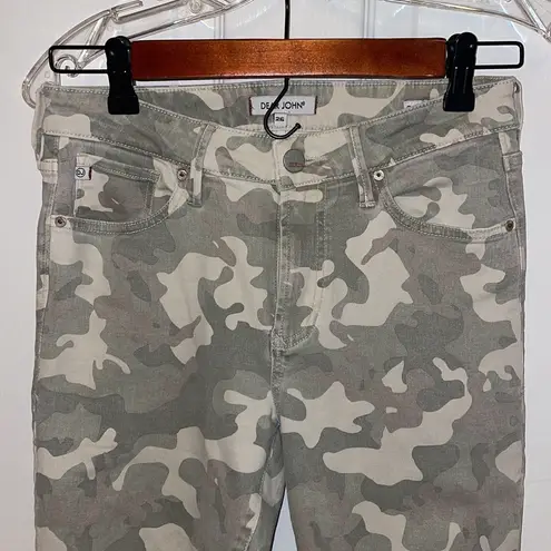 Dear John  Gisele high waisted skinny sz 26 light camo very stretchy