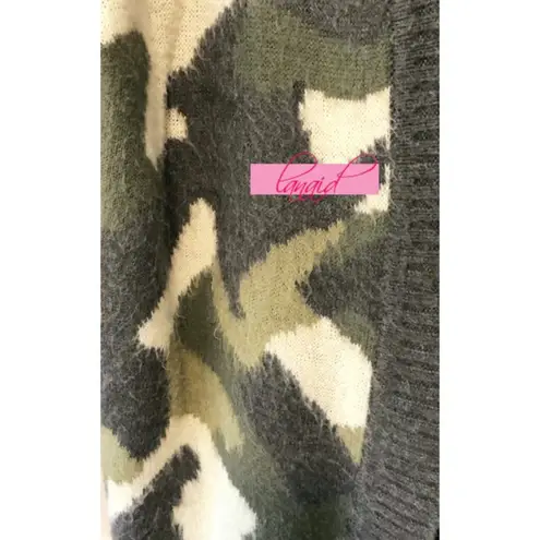 Universal Threads Universal Thread Distressed Camo Cardigan Oversized Olive Camouflage Sweater XS