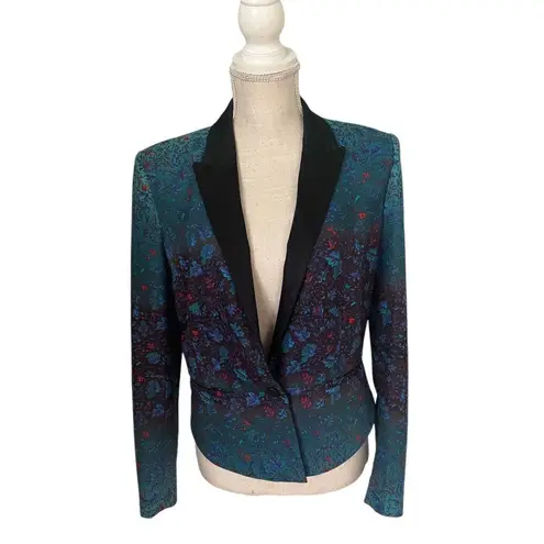 Marchesa Voyage Printed Peaked