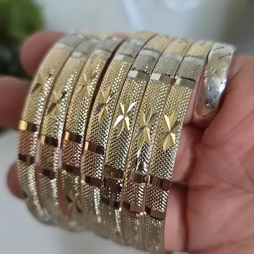 Set of Seven Gold Filled Bangle Bracelet Star Design Tricolor