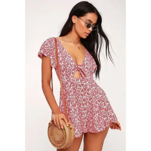 Lulus Dondi Red and White Print Tie-Front Short Sleeve Romper