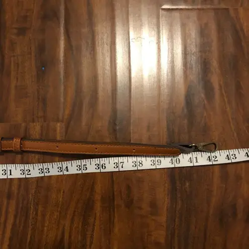 Street Level , Brown Small Trapeze Crossbody Tote or Purse