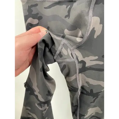 Zyia Forest Camo Luxe Hi-rise Capri 20" Size 4