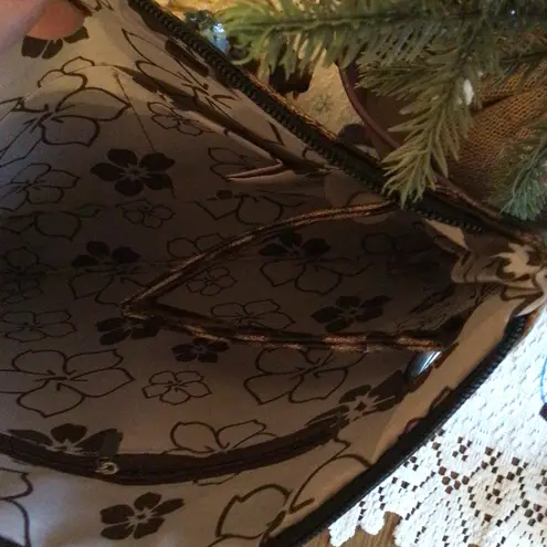 HP💝Women’s Oversized Leopard Vegan Clutch Brown