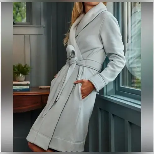 Lake Fleece Robe Womens Light Blue Loungewear Pajamas Cozy Size M Size M