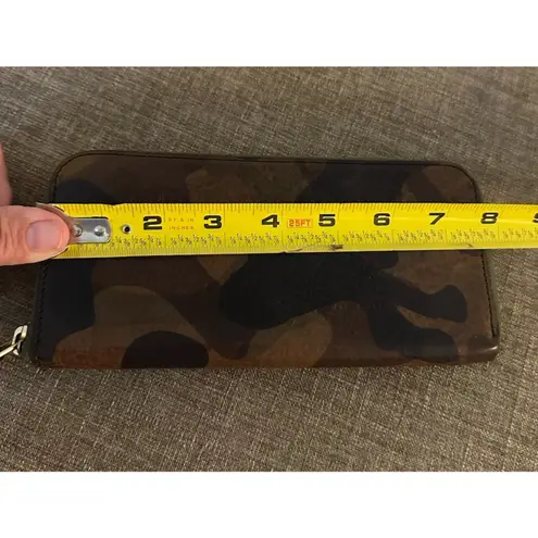 Camo Leather Wallet Zip Around Coin Compartment 4”x8” Brown Black Green EUC