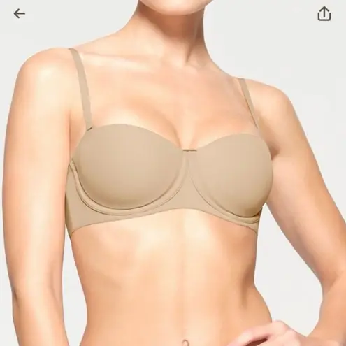 SKIMS NWT  Fits Everybody Strapless Bra SAND 32A