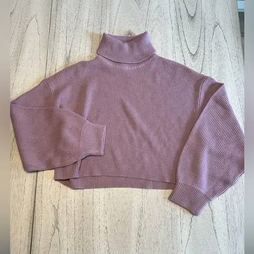 Divided Cropped Sweater.