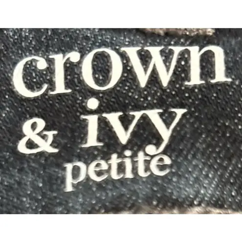 Crown & Ivy  Petite Skinny Blue Jeans w/Floral Pink Embroidered Design Size‎ 6PR
