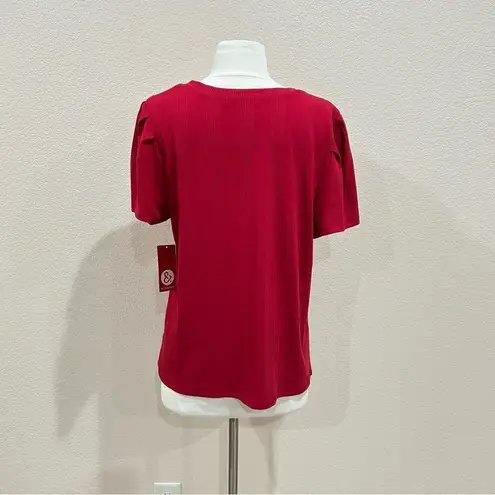 89th & Madison Red Ribbed Top with Gold Rhinestone Grommets NWT Size Large