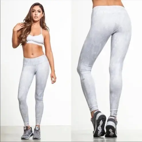 Alo Yoga  Vapor Python Airbrush Leggings Gray Size S