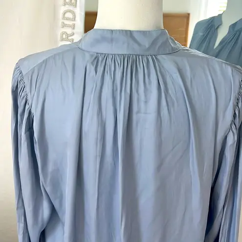 margaret o'leary Margaret O’Leary Satin Long Sleeve Romantic Light Blue Blouse Medium