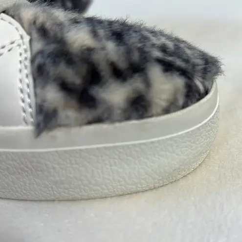 Vintage Havana sneakers slip on fuzzy snake print white, gray & blue 8.5 NWOT