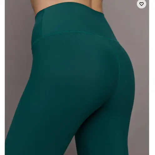 CARBON38 High Rise Leggings in Melt Ponderosa Pine Size M $108 Green Size M