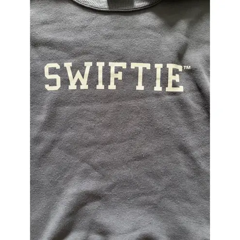 Taylor Swift Swiftie Sweatshirt Womens Medium Blue Eras Tour Soft Cozy