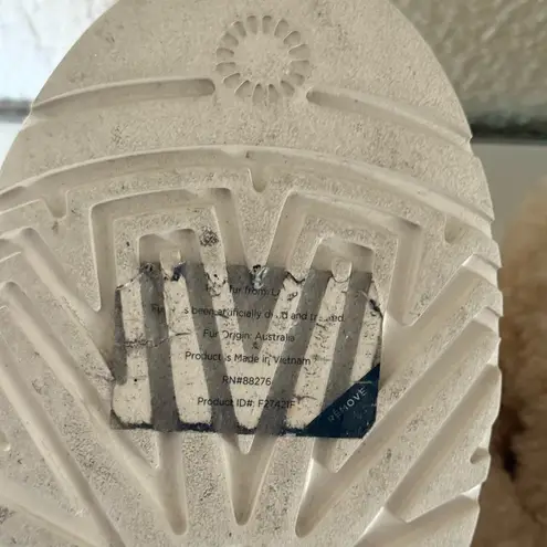 UGG  OH FLUFFITA Slide Slippers Sz 10 Sheepskin Upper And Insole Color Natural