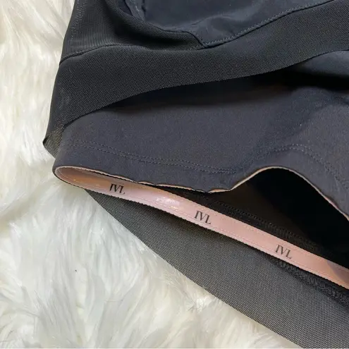 IVL Collective Race Pace Shorts Black. Size 2. EUC.