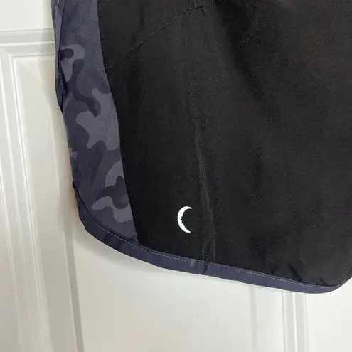 Zyia Active Women XL 5 Star Running Shorts Black with Grey Camouflage