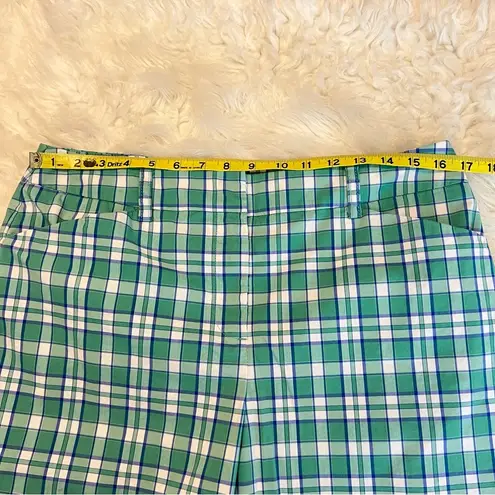 Jones New York  Sport Stretch Green Plaid Bermuda Length Shorts Women’s Size 12