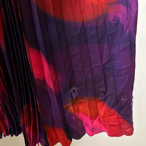 Hutch Sabina Floral Tiered Plissé Gown in Purple Brushstroke Size US 6