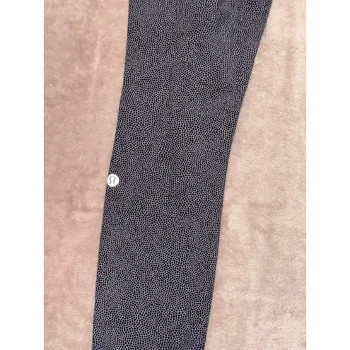 Lululemon  Women's‎ Speed Crop Mesh Leggings in Giant Herringbone Black Sz 6