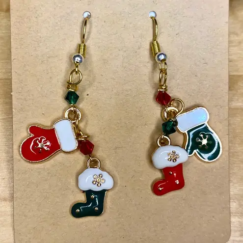 Christmas Holiday Mitten Dangle Earrings