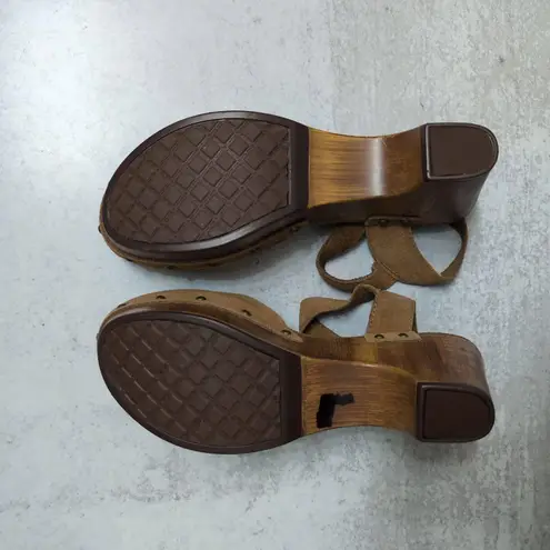 House of Harlow 1960 Cherub Chestnut Tan Ankle Strap Platform Rivet Clogs 8M Brown Size 8