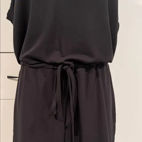 Evereve sleeveless dress . Size L