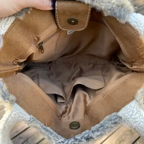 Bath & Body Works Y2K brown sherpa handbag purse