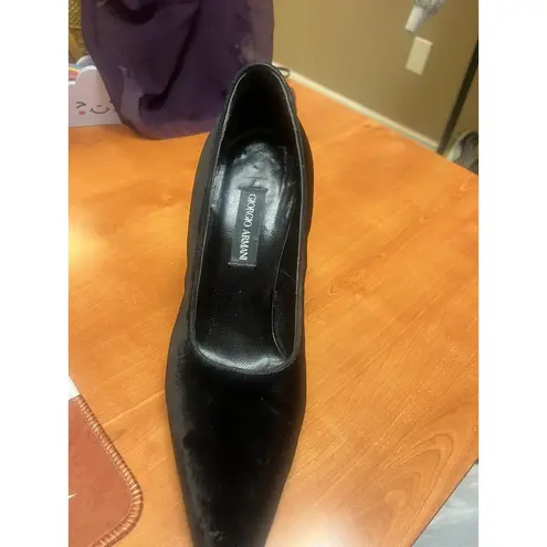 Giorgio Armani WOMEN'S BLACK HEEL PUMPS SZ 37/ US 6.5 , Vintage