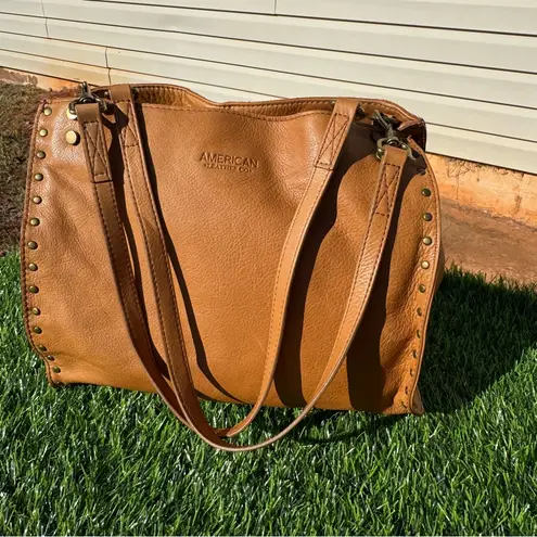 American Leather Co.
LENOX STUDDED TRIPLE ENTRY SATCHEL Tan