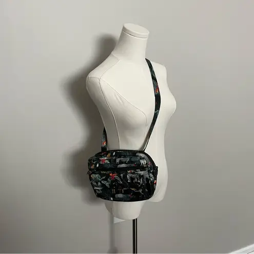 Lug Purse Crossbody Fanny Pack Wallet ID Pockets Convertible Wildlife Jungle Black