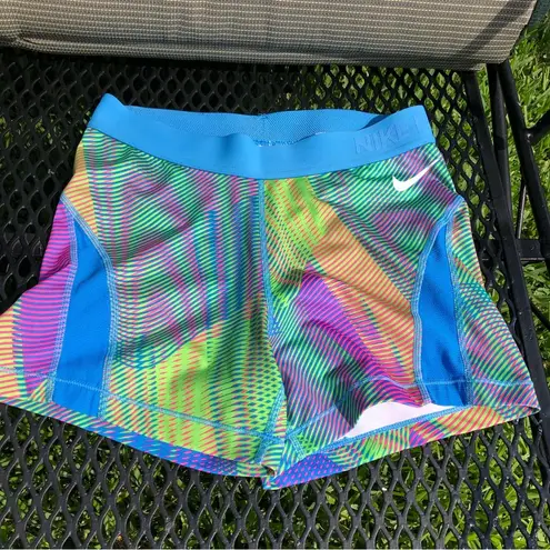 Nike Pro Hypercool Dri-Fit Multicolored Training Set M