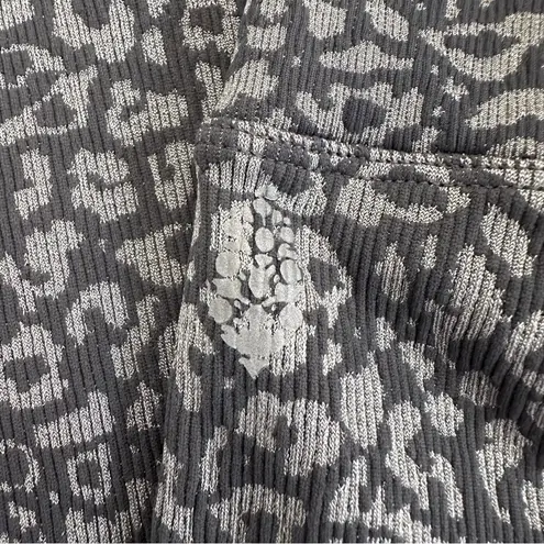 Free People  Movement Good Karma Leopard Print Leggings in Carbon NWT Size XS