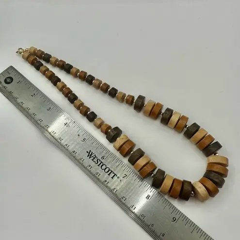 Brown and tan beaded necklace