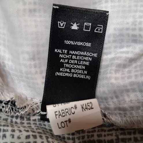 Kenar Black and White Ankle Cropped Pants